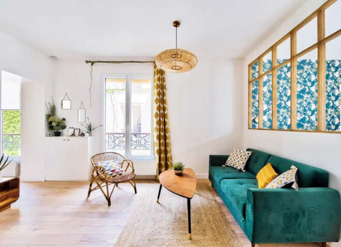 Photo d'un salon style scandinave, lumineux et  aéré.